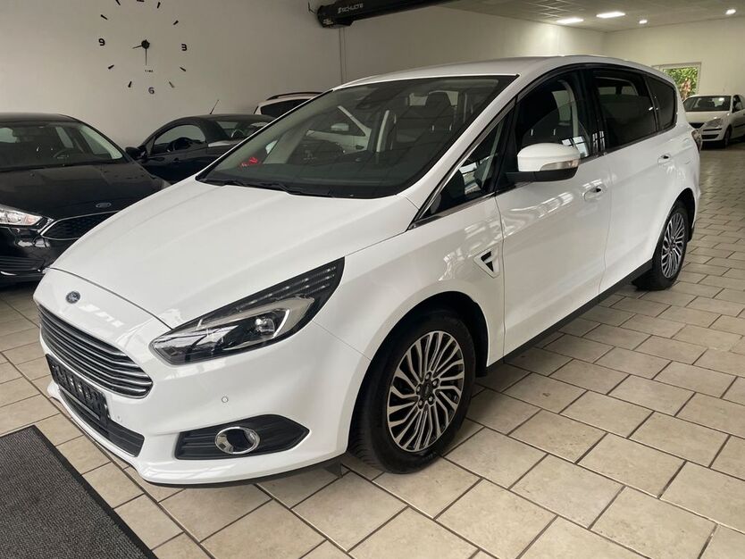 Ford S-Max 152.000 km 16.450 € Detmold 32756