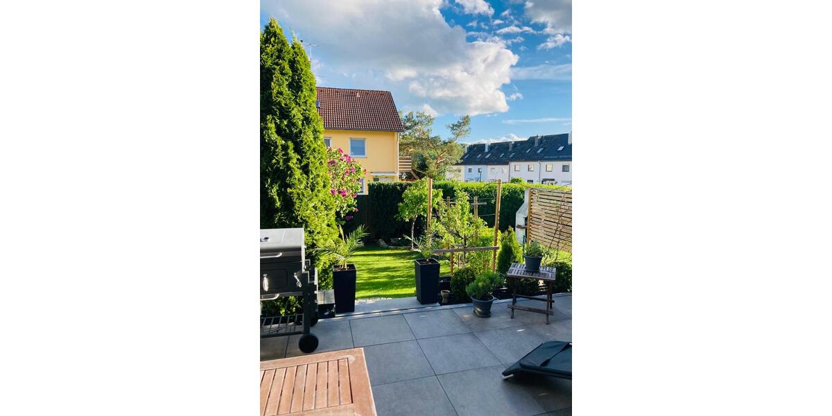 Reihenhaus Ansbach - 6 Zimmer, 140 m&sup2;, 1.630&euro; | Angebot:26399720