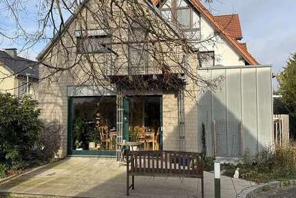 Haus Hövelhof - 10 Zimmer, 373 m&sup2;, 829.000&euro; | Angebot:24217419