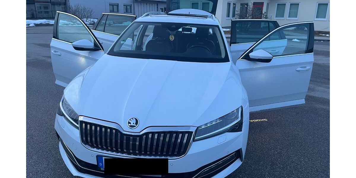 Skoda Superb 127.000 km 26.800 &euro; Baierbrunn 82065
