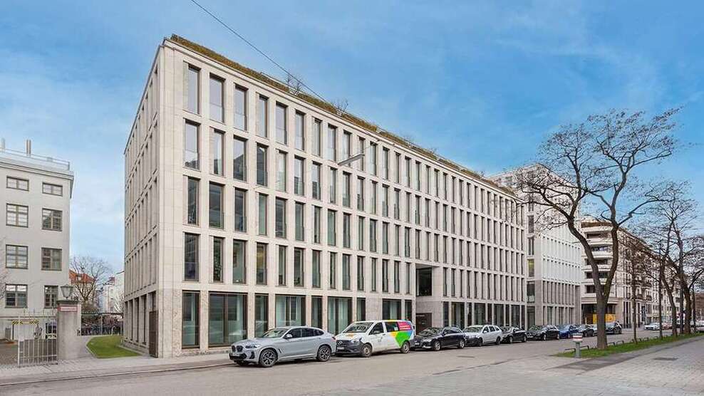 Büro in München 2.980 € 126 m²