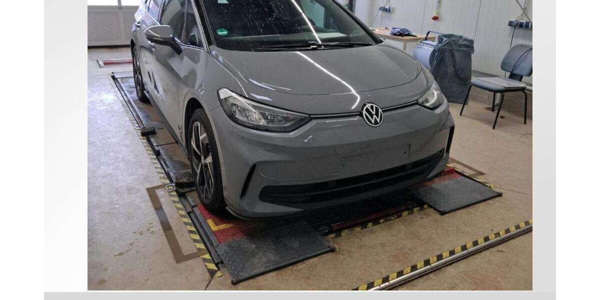 VW ID.3 13.386 km 28.950 &euro; Dessau-Roßlau 06842