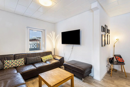 Haus Medebach - 9 Zimmer, 220 m&sup2;, 329.000&euro; | Angebot:25872280
