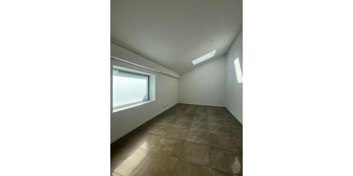 Erdgeschoßwohnung Bad Camberg - 3 Zimmer, 120 m&sup2;, 1.250&euro; | Angebot:25515616