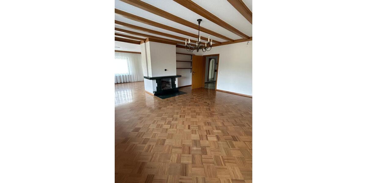 Etagenwohnung Halsenbach - 6 Zimmer, 165 m&sup2;, 990&euro; | Angebot:25755116