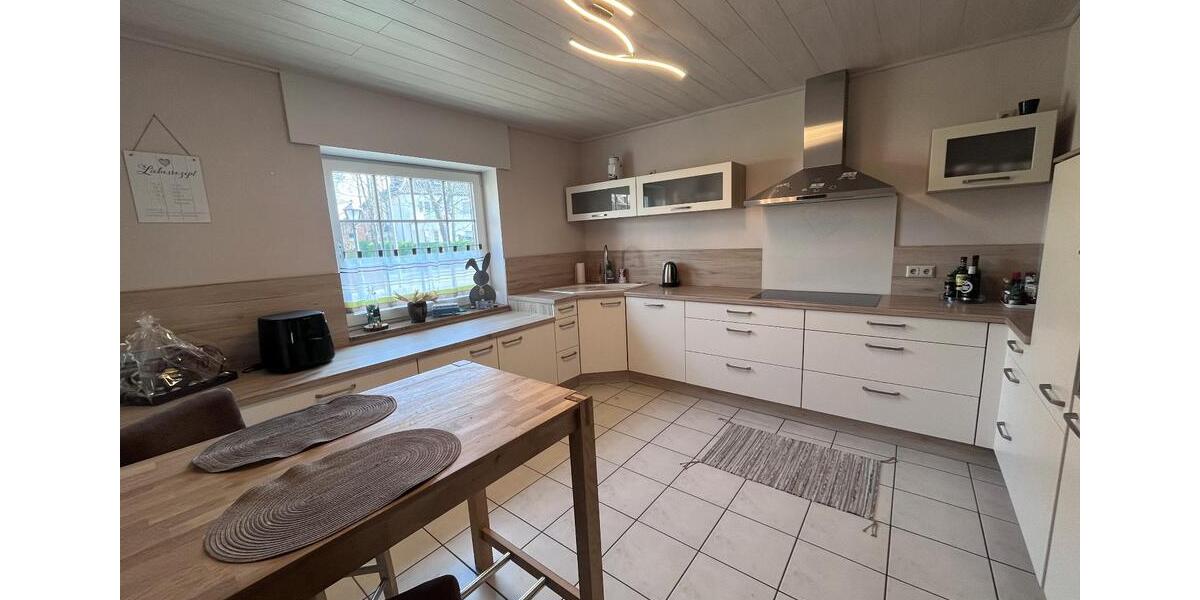Mehrfamilienhaus, Wohnhaus Bergheim - 4 Zimmer, 167 m&sup2;, 2.420&euro; | Angebot:25899926