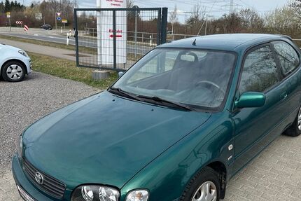 Toyota Corolla 118.000 km 2.490 &euro; Röhrsdorf Chemnitz 09247