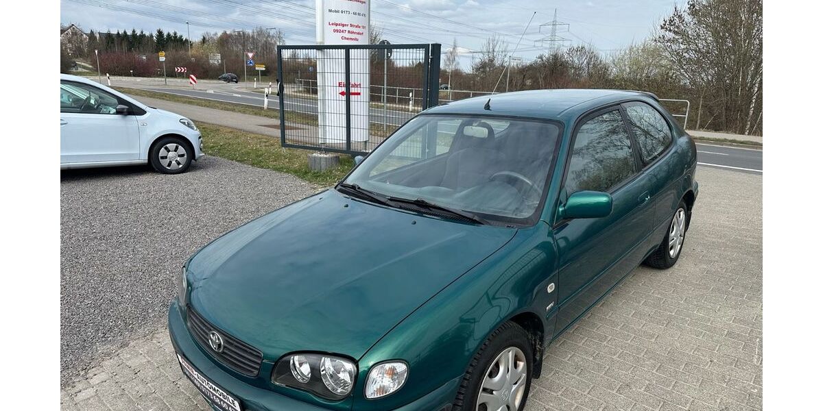 Toyota Corolla 118.000 km 2.490 &euro; Röhrsdorf Chemnitz 09247