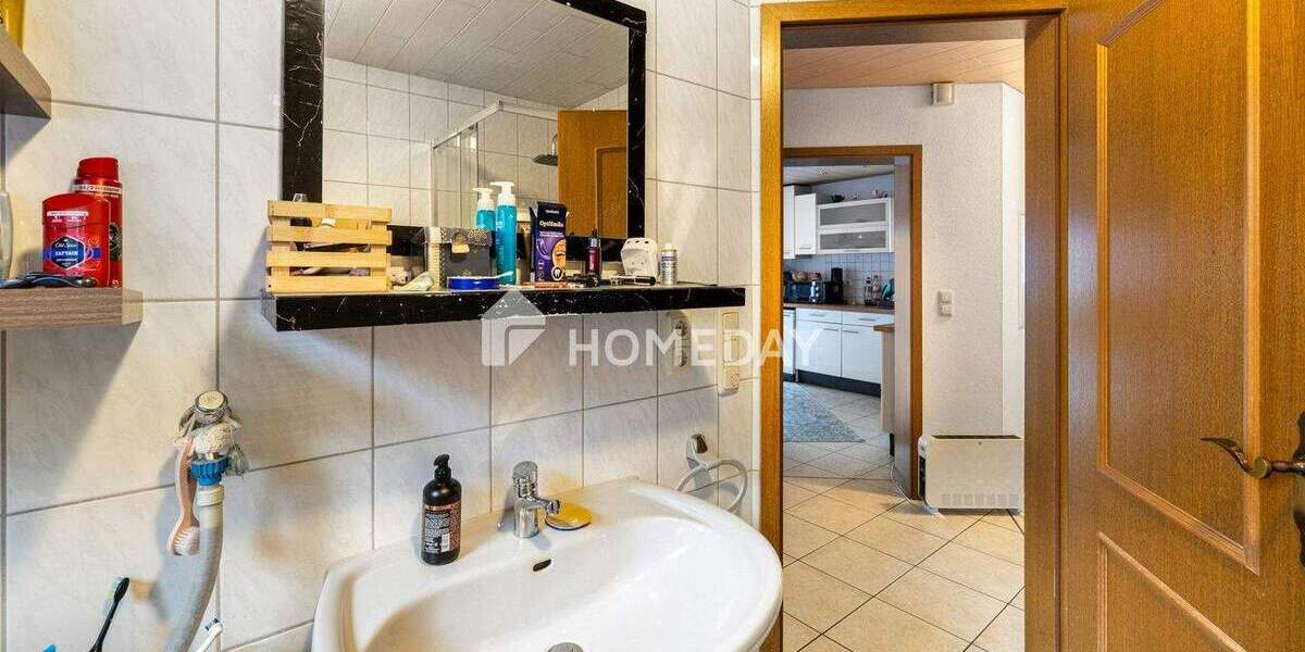 Einfamilienhaus Dingolfing - 9 Zimmer, 212 m&sup2;, 585.000&euro; | Angebot:25702897