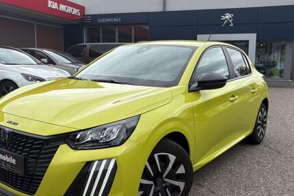 Peugeot 208 16.000 km 18.450 € Singen 78224
