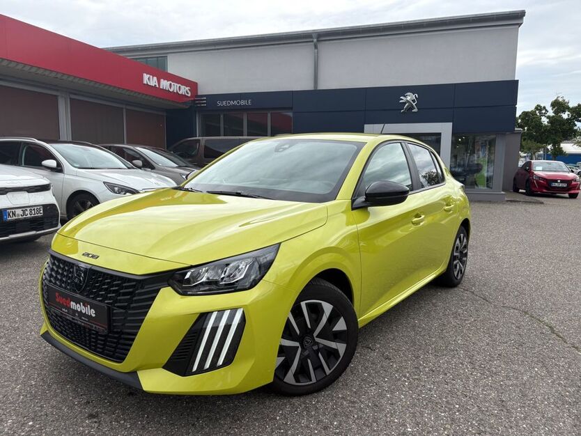 Peugeot 208 16.000 km 18.450 € Singen 78224