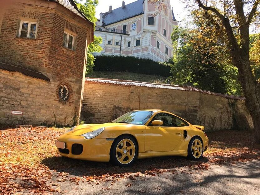 996