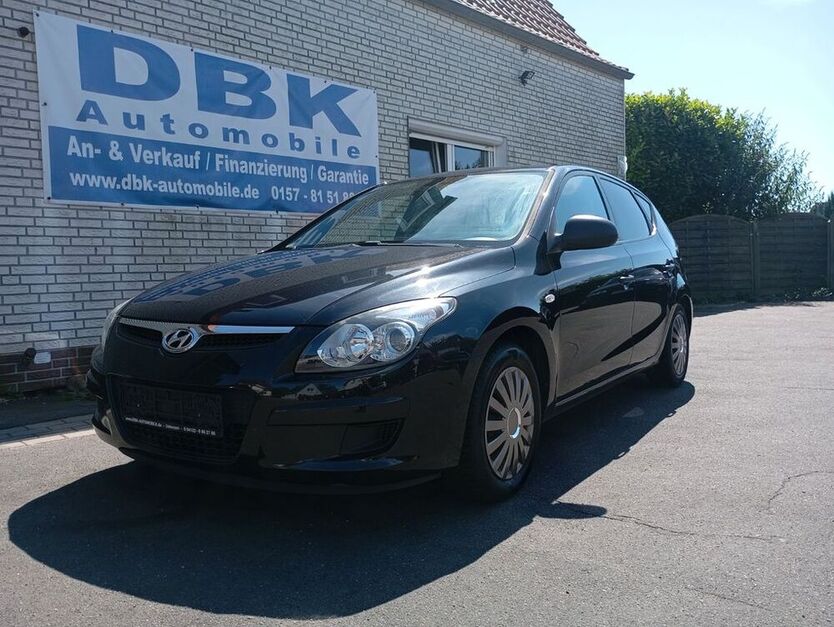 i30
