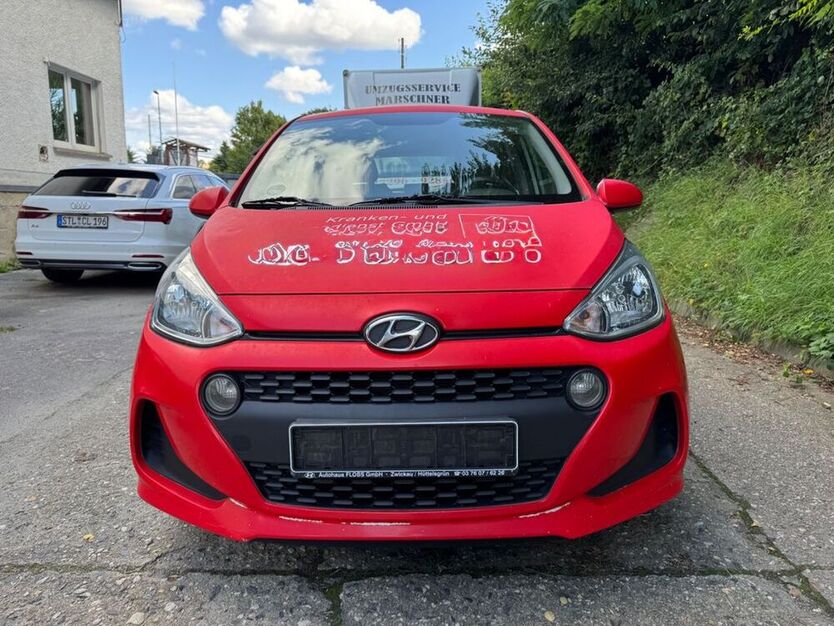 i10