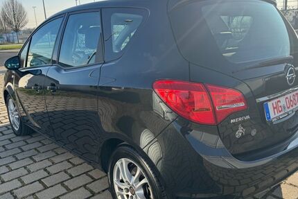 Opel Meriva 123.000 km 9.800 &euro; Friedrichsdorf bei Frankfurt Main 61381