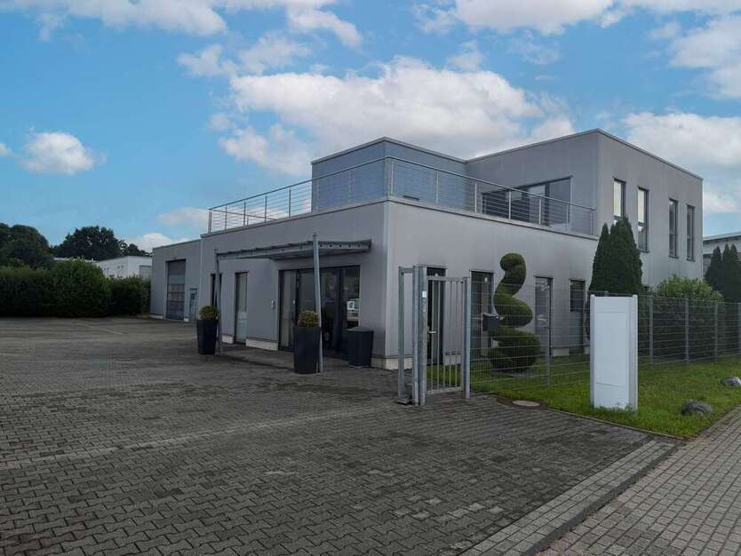 Büro in Oberhausen 1.150.000 € 564 m²