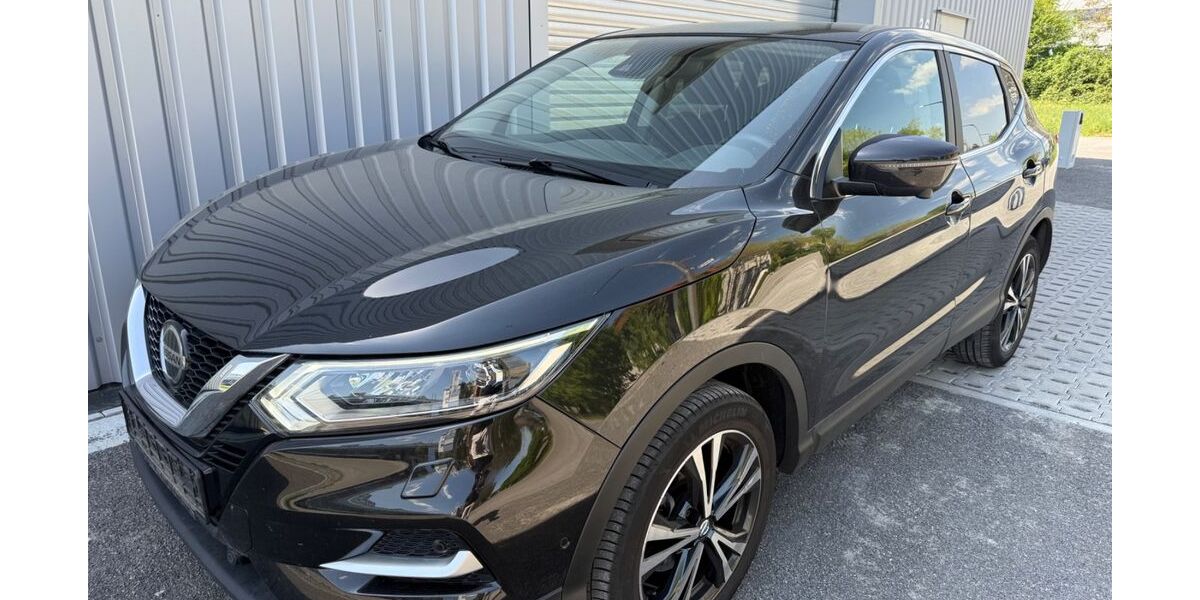 Nissan Qashqai 57.000 km 13.900 &euro; Magstadt 71106