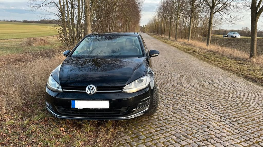 VW Golf 79.000 km 9.500 &euro; Pölchow 18059