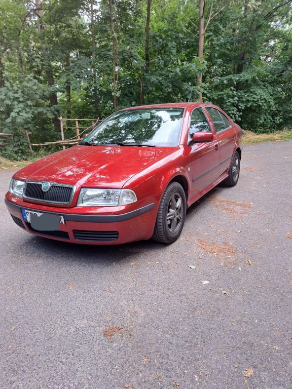 Skoda Octavia 231.954 km 2.400 € Spremberg 03130