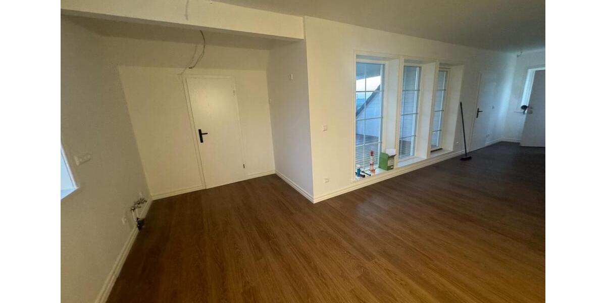 Dachgeschoßwohnung Pfinztal - 2 Zimmer, 67 m&sup2;, 1.499&euro; | Angebot:21302819