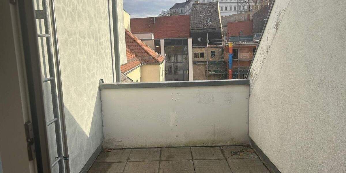 Etagenwohnung Weißenfels - 3 Zimmer, 109 m&sup2;, 800&euro; | Angebot:24990147