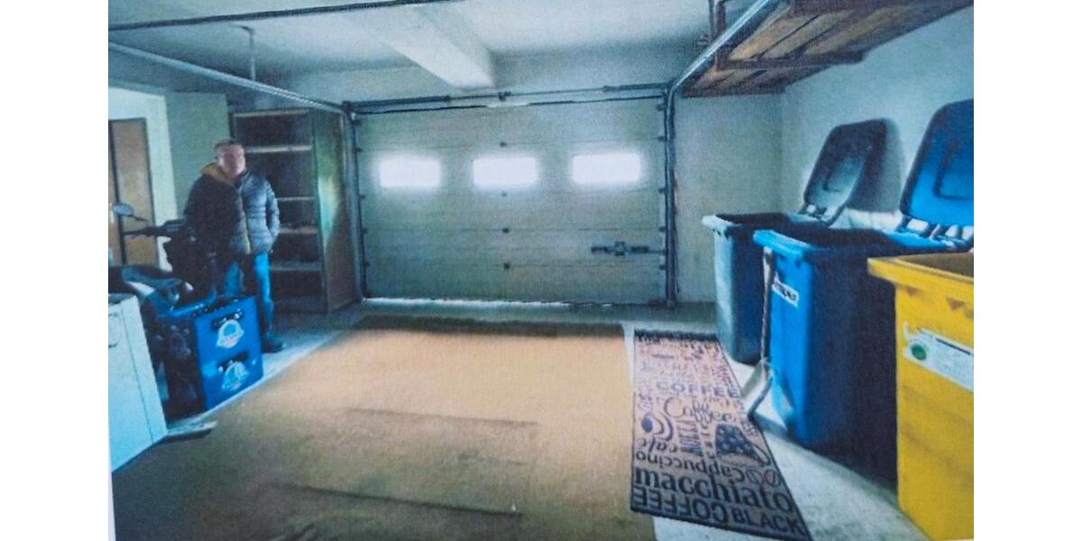 Einfamilienhaus Burbach - 9 Zimmer, 180 m&sup2;, 360.000&euro; | Angebot:26766273