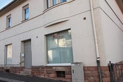 Laden Bäckerei oder Metzger 200qm vermieten Imbis Gastwirtschaft zimmer