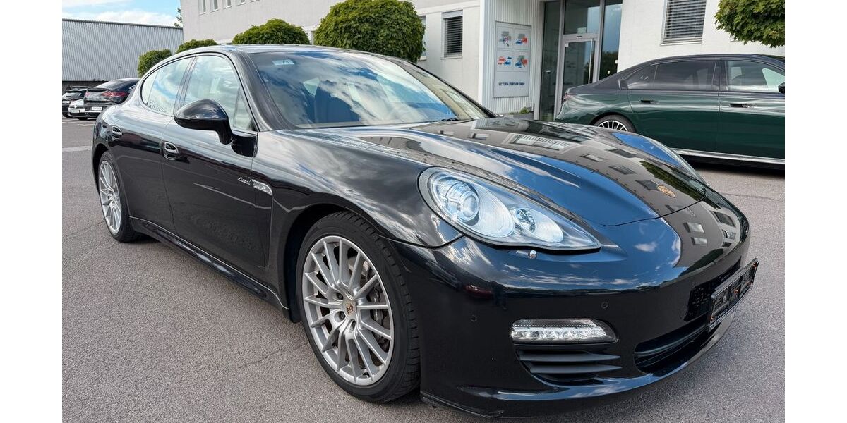 Porsche Panamera 130.882 km 22.900 &euro; Leipzig 04319