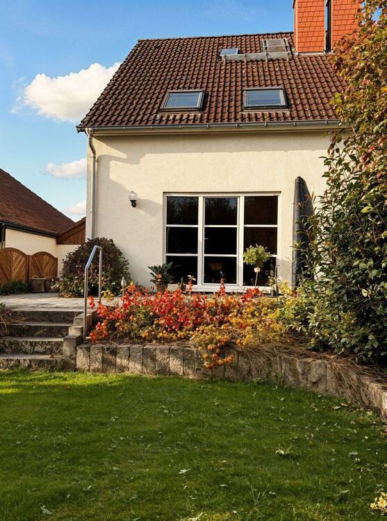 Ideal für Paare und kleine Familien: gemütliche Doppelhaushälfte am Feldrand 5 zimmer