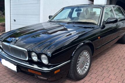 Jaguar XJ12 91.250 km 18.900 &euro; Bad Hersfeld 36251