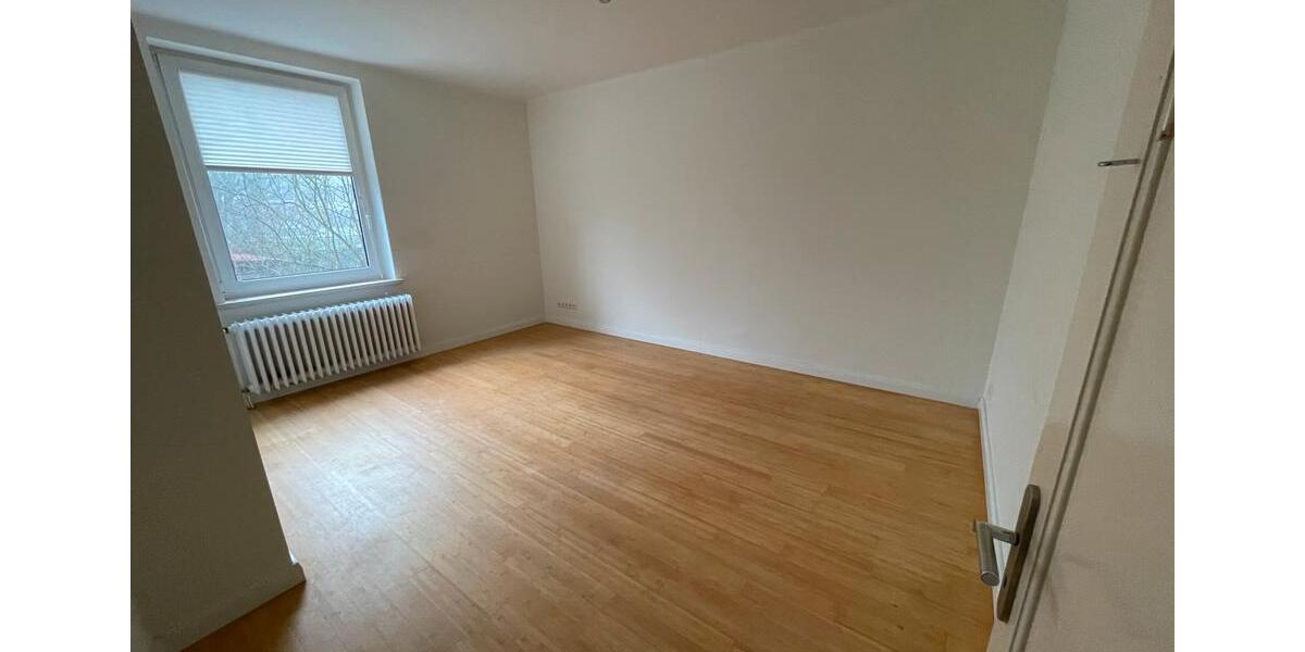 Hochparterre Wilhelmshaven - 3 Zimmer, 77 m&sup2;, 140.000&euro; | Angebot:26073157