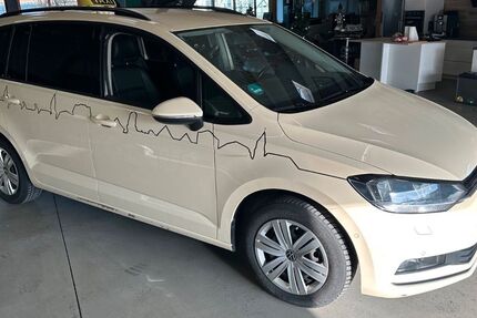 VW Touran 282.180 km 10.980 &euro; Euskirchen 53879