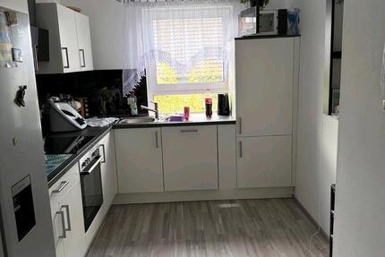 Haus Borken (Hessen) - 3 Zimmer, 93 m&sup2;, 600&euro; | Angebot:25514694