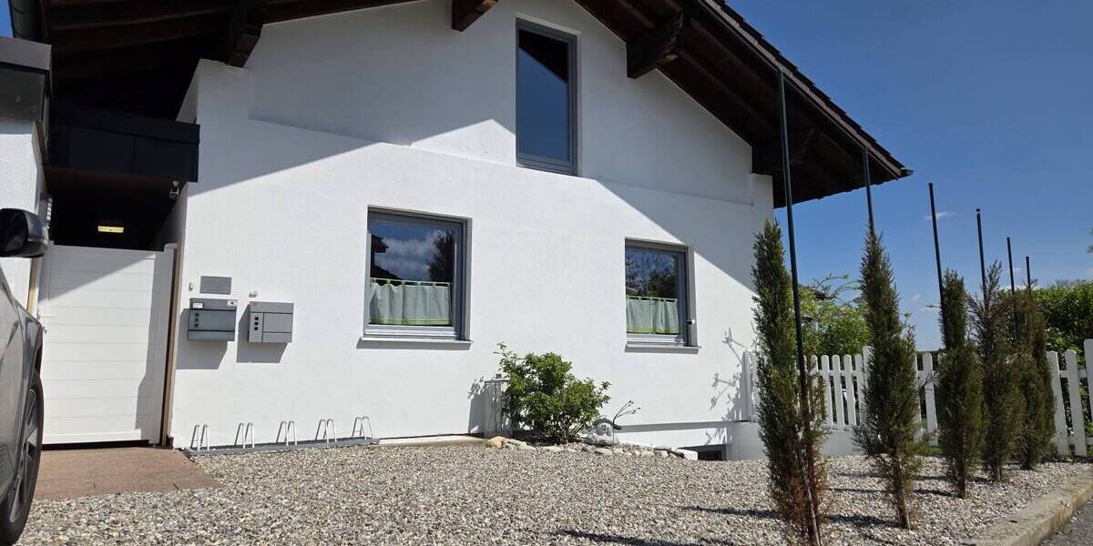 Einfamilienhaus Burghausen - 8 Zimmer, 298 m&sup2;, 1.180.000&euro; | Angebot:26730817