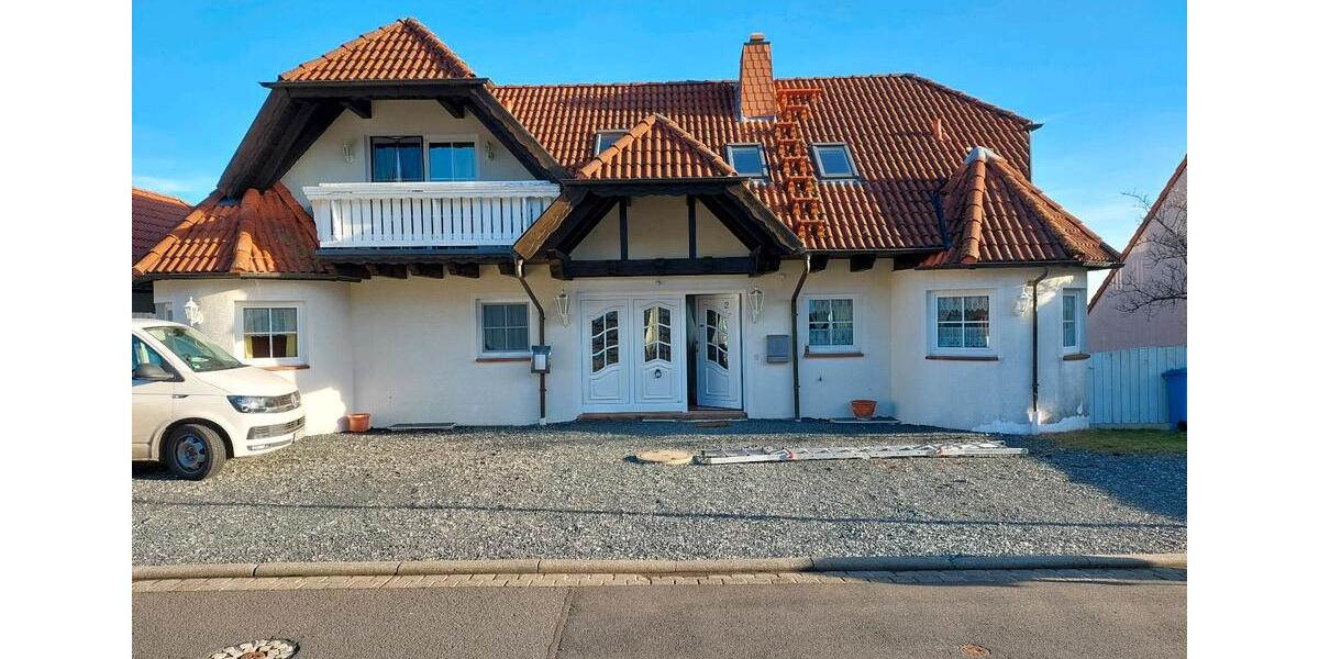 Villa Sandberg - 11 Zimmer, 300 m&sup2;, 500.000&euro; | Angebot:27055063