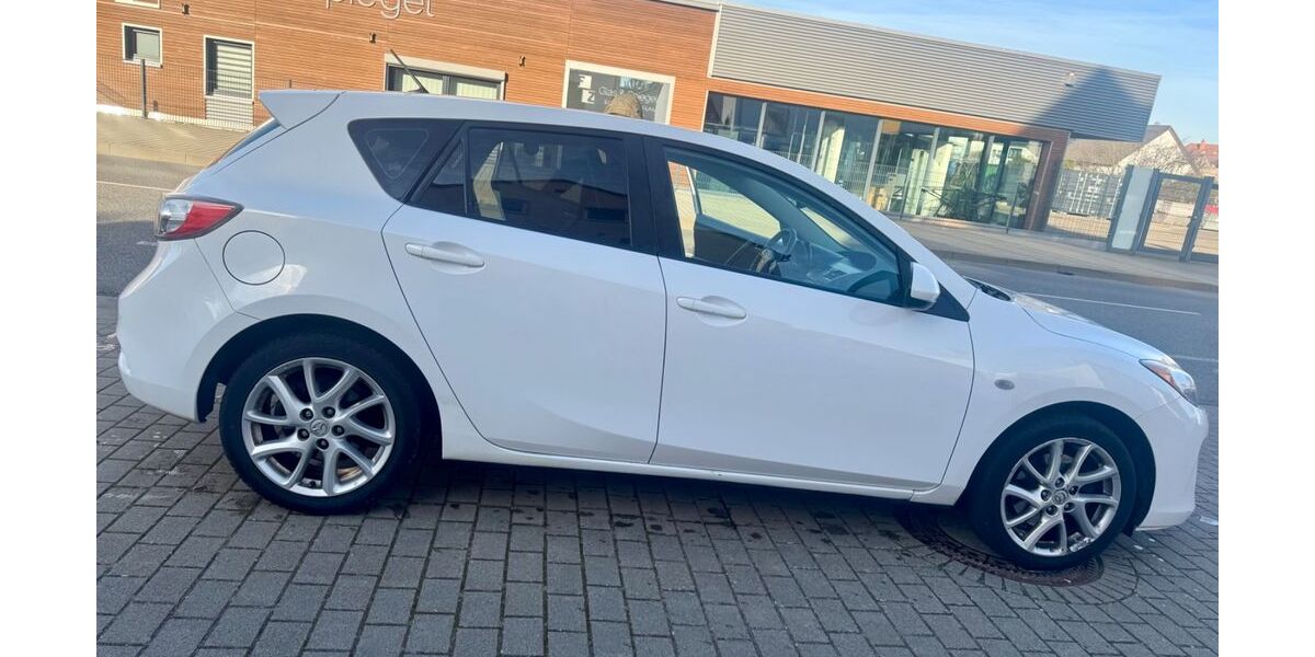 Mazda 3 165.000 km 6.490 &euro; Worms 67551