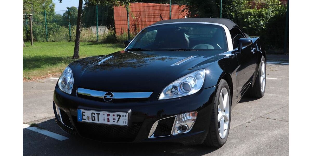 Opel GT 30.343 km 15.999 &euro; Essen 45355