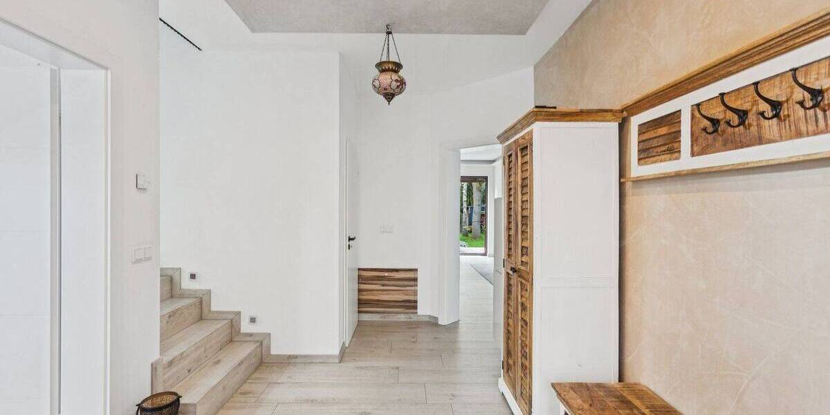 Einfamilienhaus Eichwalde - 8 Zimmer, 265 m&sup2;, 1.090.000&euro; | Angebot:25750624