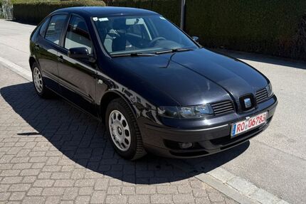 Seat Leon 220.118 km 749 &euro; Rosenheim 83026