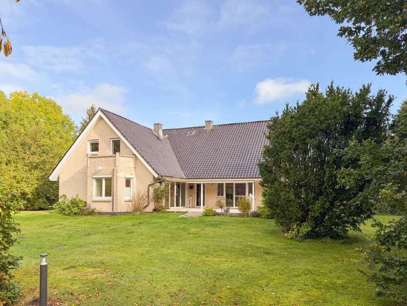 Haus zum Kaufen in Handewitt 879.000 € 301 m² 9 zimmer