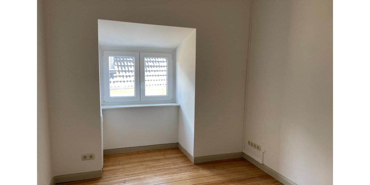 Dachgeschoßwohnung Lübeck Sankt Gertrud - 6 Zimmer, 140 m&sup2;, 1.680&euro; | Angebot:25384428