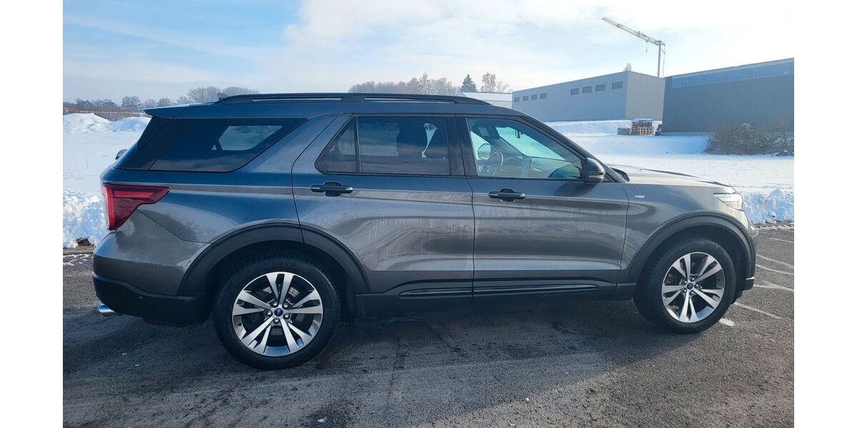 Ford Explorer 94.090 km 34.900 &euro; Eschwege 37269