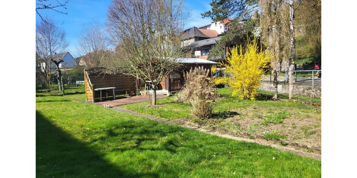 Mehrfamilienhaus, Wohnhaus Biebertal - 8 Zimmer, 300 m&sup2;, 350.000&euro; | Angebot:26847319
