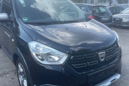 Dacia Lodgy 98.000 km 9.800 &euro; Baden-Württemberg - Hechingen 72379