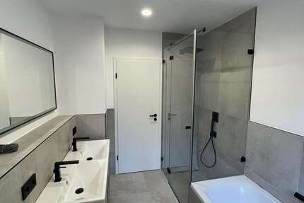 Wohnung zum Kaufen in Herzogenaurach 556.000 € 142 m² 5 zimmer