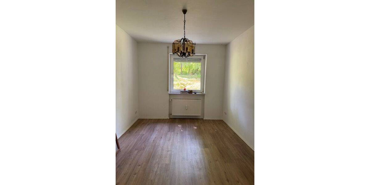 Etagenwohnung Kirchheimbolanden - 4 Zimmer, 81 m&sup2;, 810&euro; | Angebot:26433249
