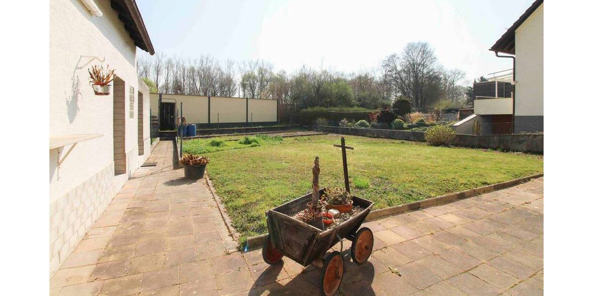 Mehrfamilienhaus, Wohnhaus Altrip - 6 Zimmer, 415.000&euro; | Angebot:26698521
