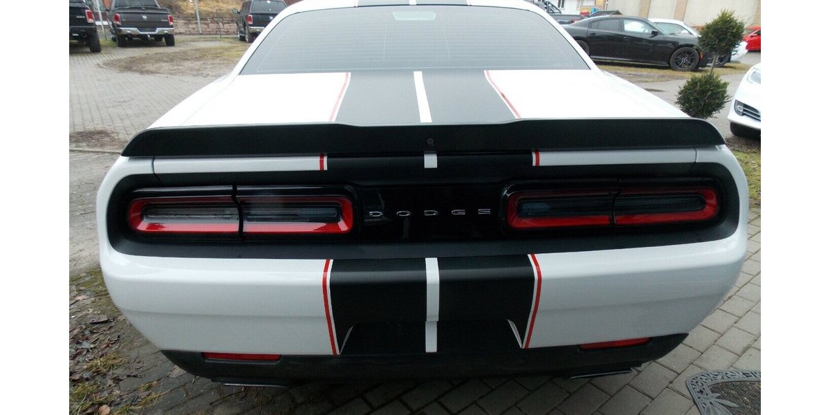 Dodge Challenger 6,4 Scat Pack 93.400 km 37.400 &euro; Rudolstadt 07407