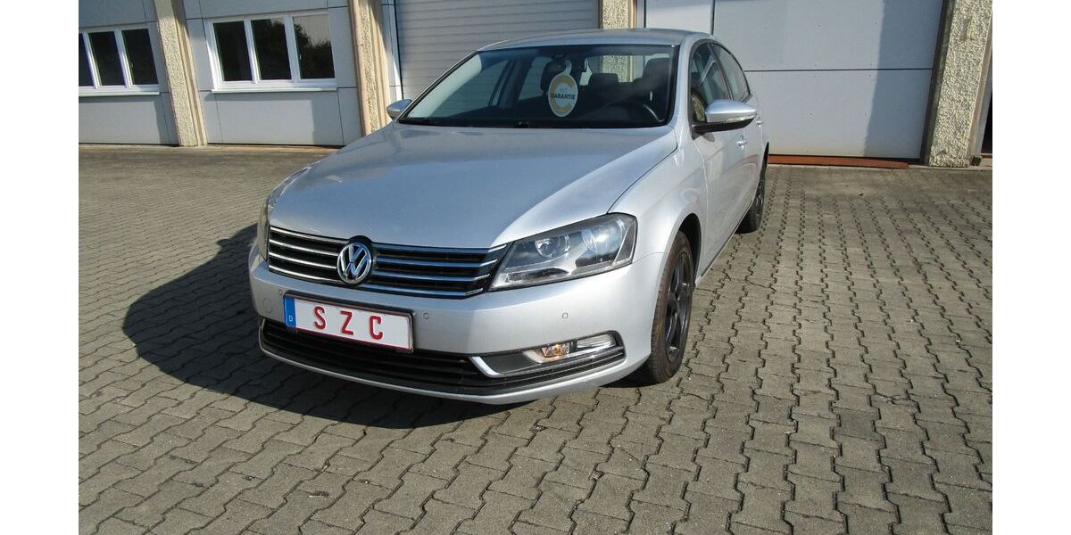 VW Passat 93.000 km 7.999 &euro; Friedrichshafen 88046