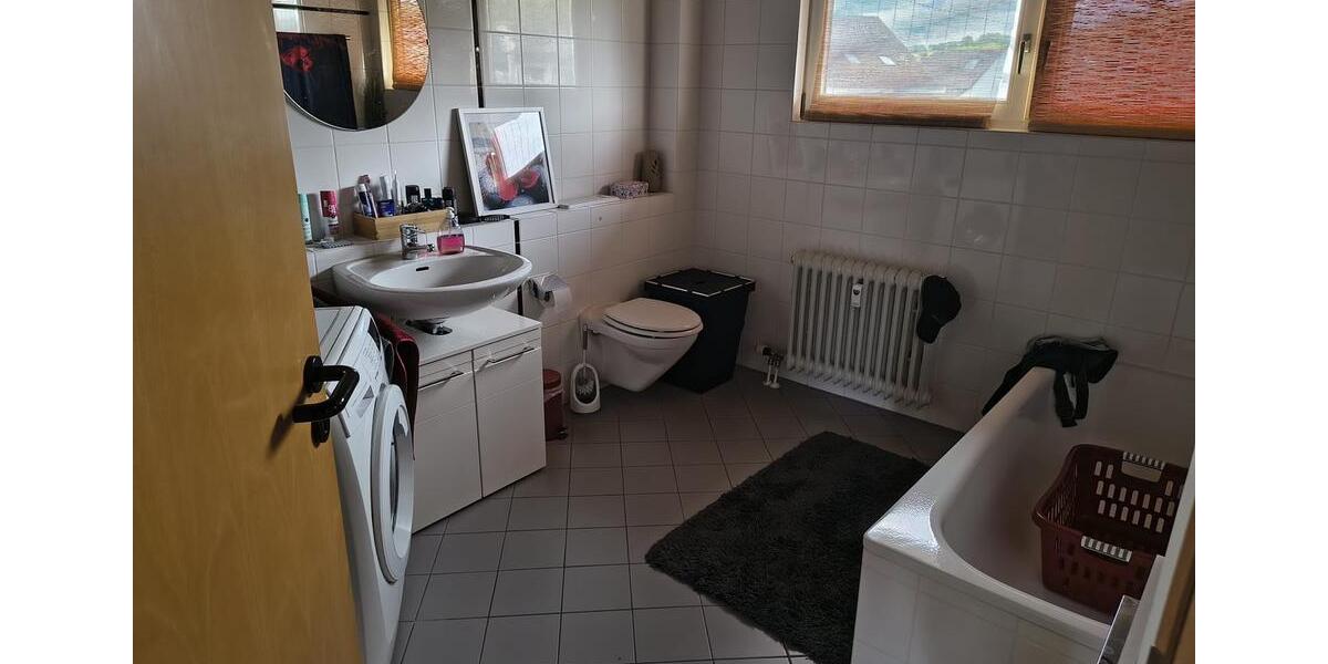 Dachgeschoßwohnung Volkertshausen - 2.5 Zimmer, 70 m&sup2;, 250.000&euro; | Angebot:26889109